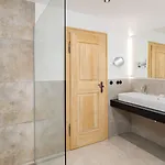 Hotel Gut Ising